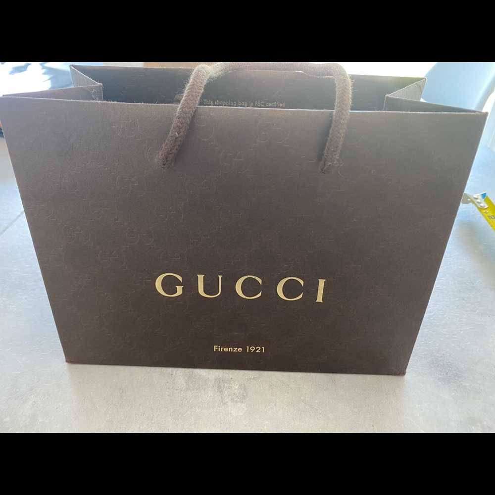 Gucci shopping bag